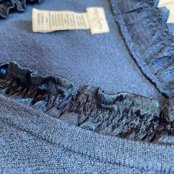 Jaclyn Smith blue sweater with v-neck ruffle, size large, 3/4 sleeves - Picture 9 of 10